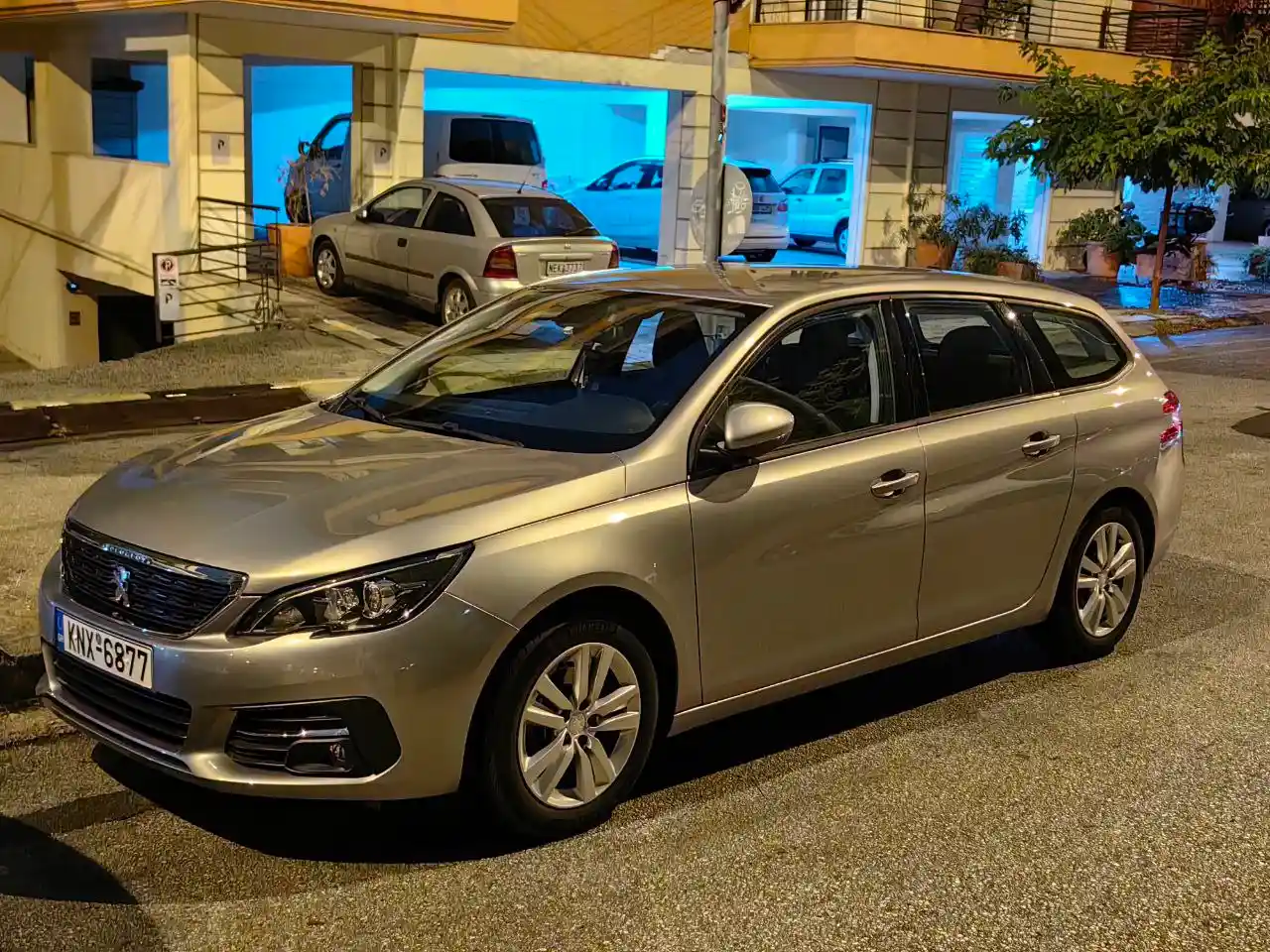 αυτοκίνητο μεταφοράς Θεσσαλονίκη